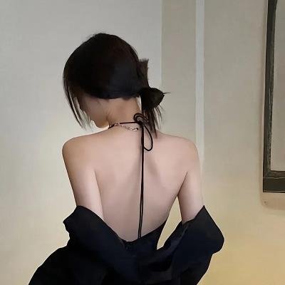 福尔摩斯小姐